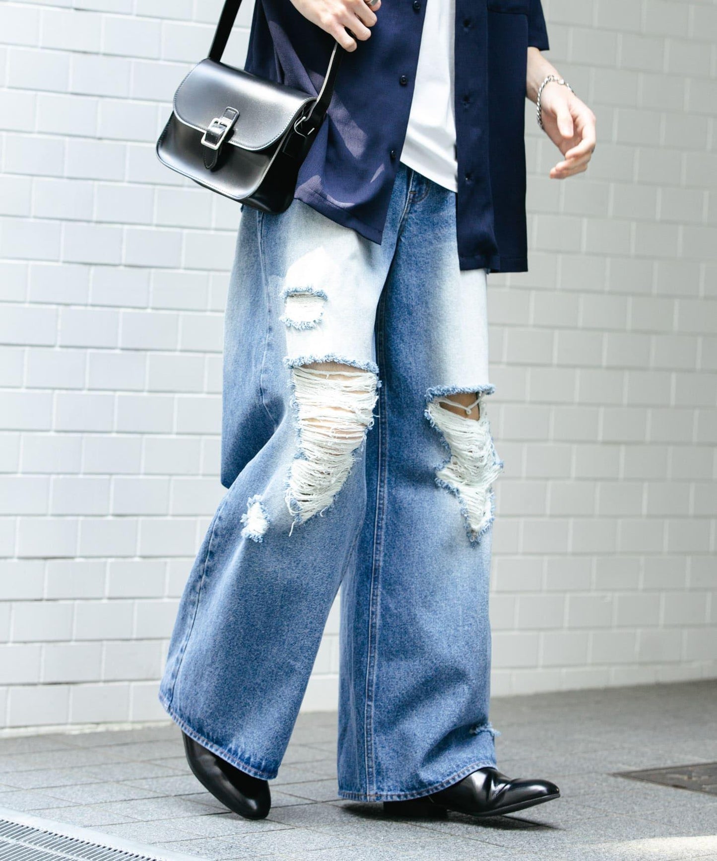 中性破洞牛仔寬腿褲