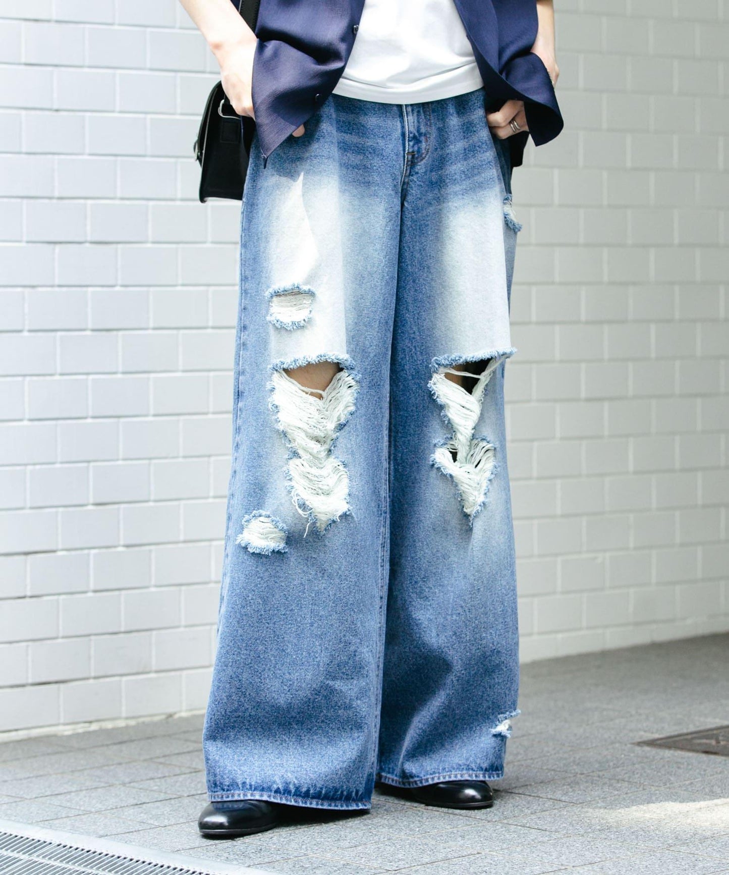 中性破洞牛仔寬腿褲