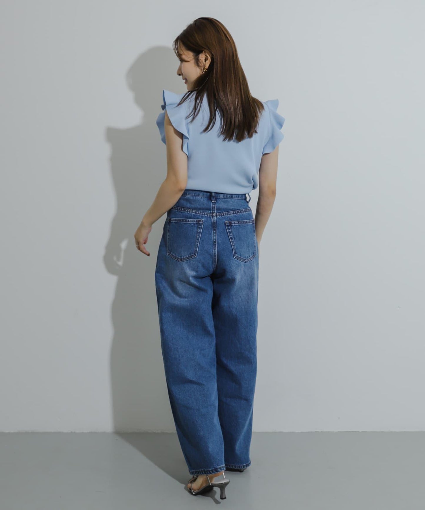 荷葉邊修身針織衫