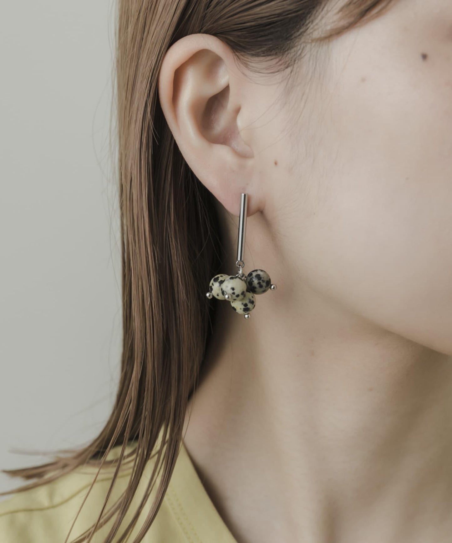 水滴形寶石耳環