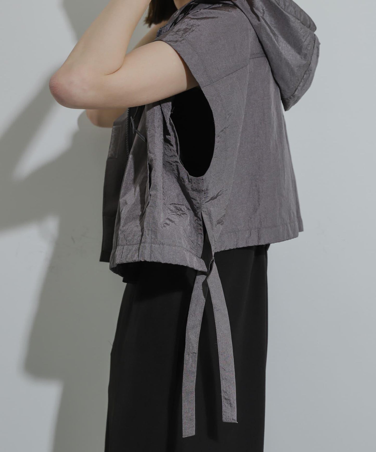 Uiscel 尼龍短款連帽衛衣