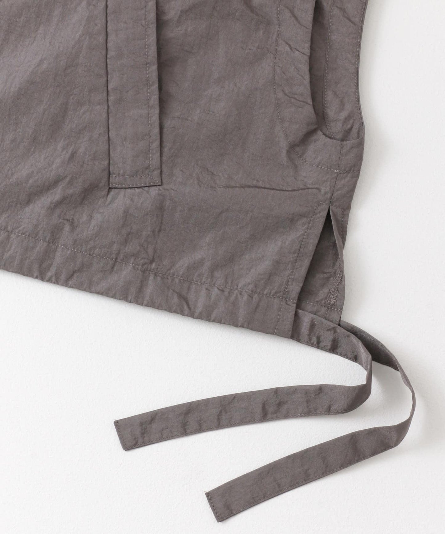 Uiscel 尼龍短款連帽衛衣