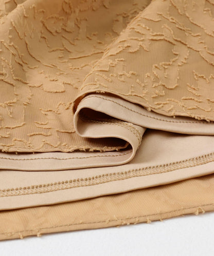 收腰褶皺連衣裙