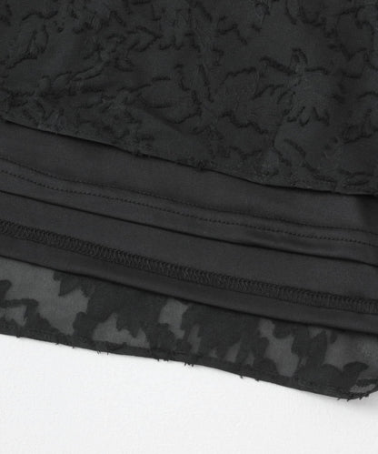 收腰褶皺連衣裙