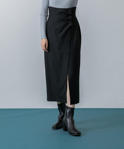 紐扣裝飾半身裙