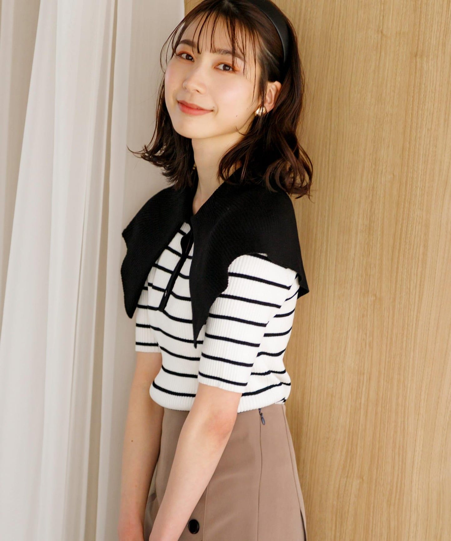 荷葉邊領口五分袖針織衫