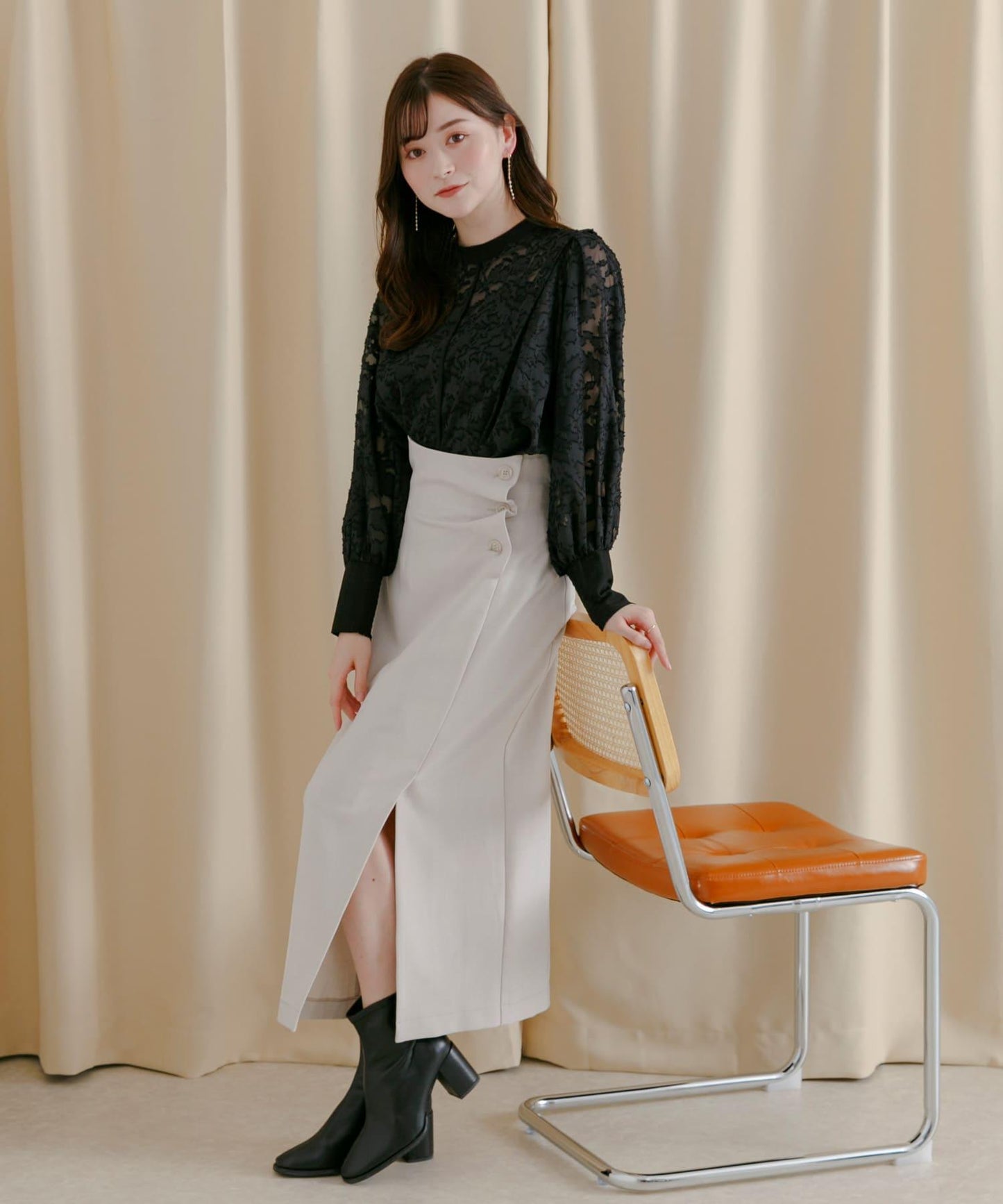 紐扣裝飾半身裙