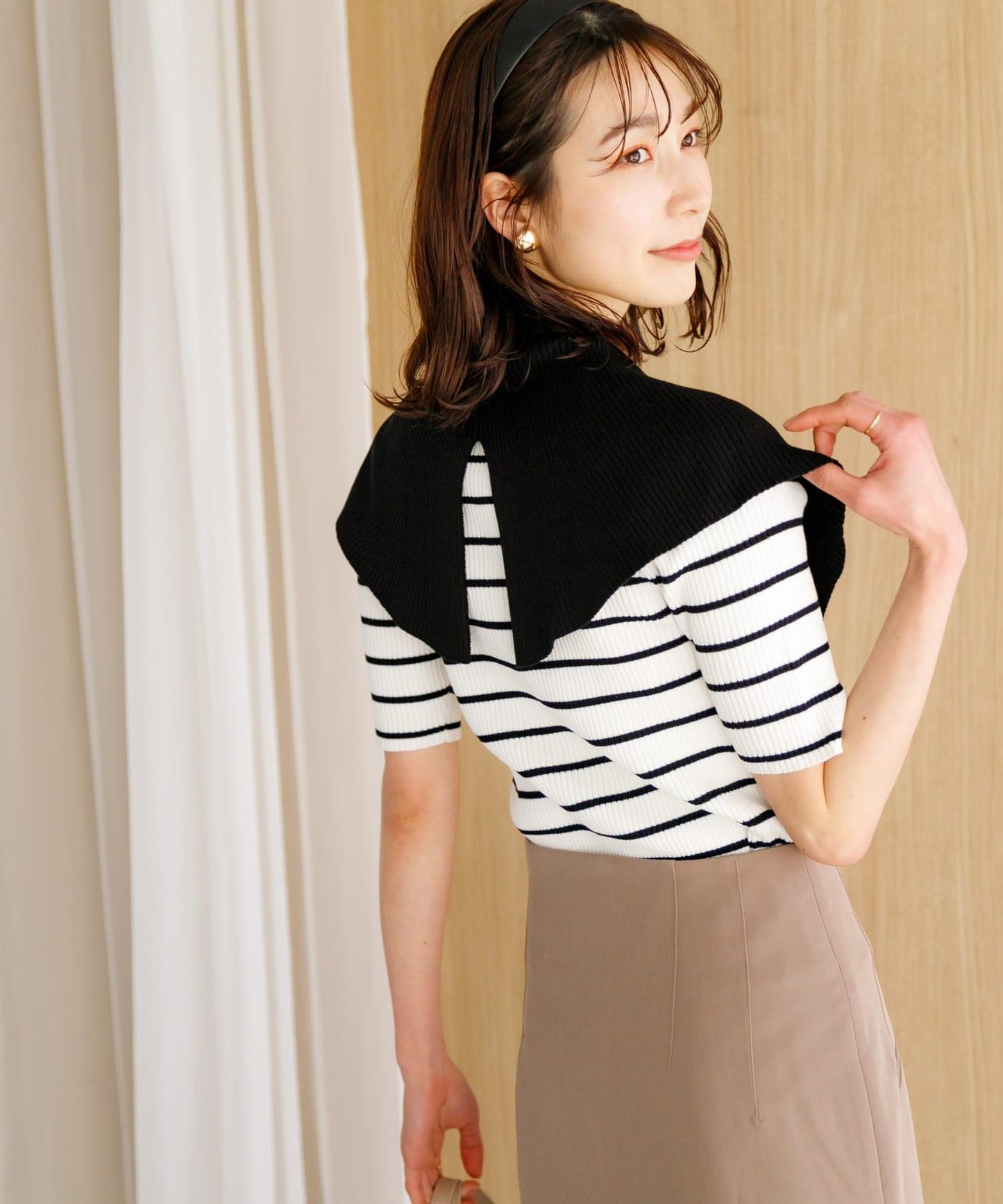 荷葉邊領口五分袖針織衫