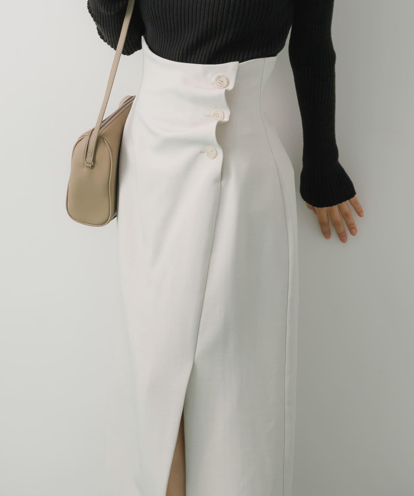 紐扣裝飾半身裙