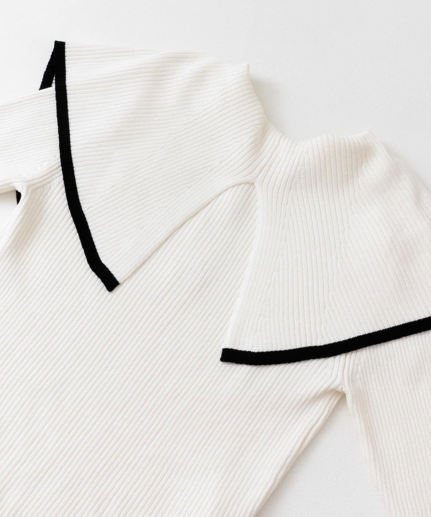 荷葉邊領口五分袖針織衫