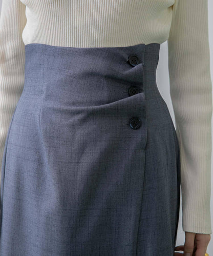 紐扣裝飾半身裙