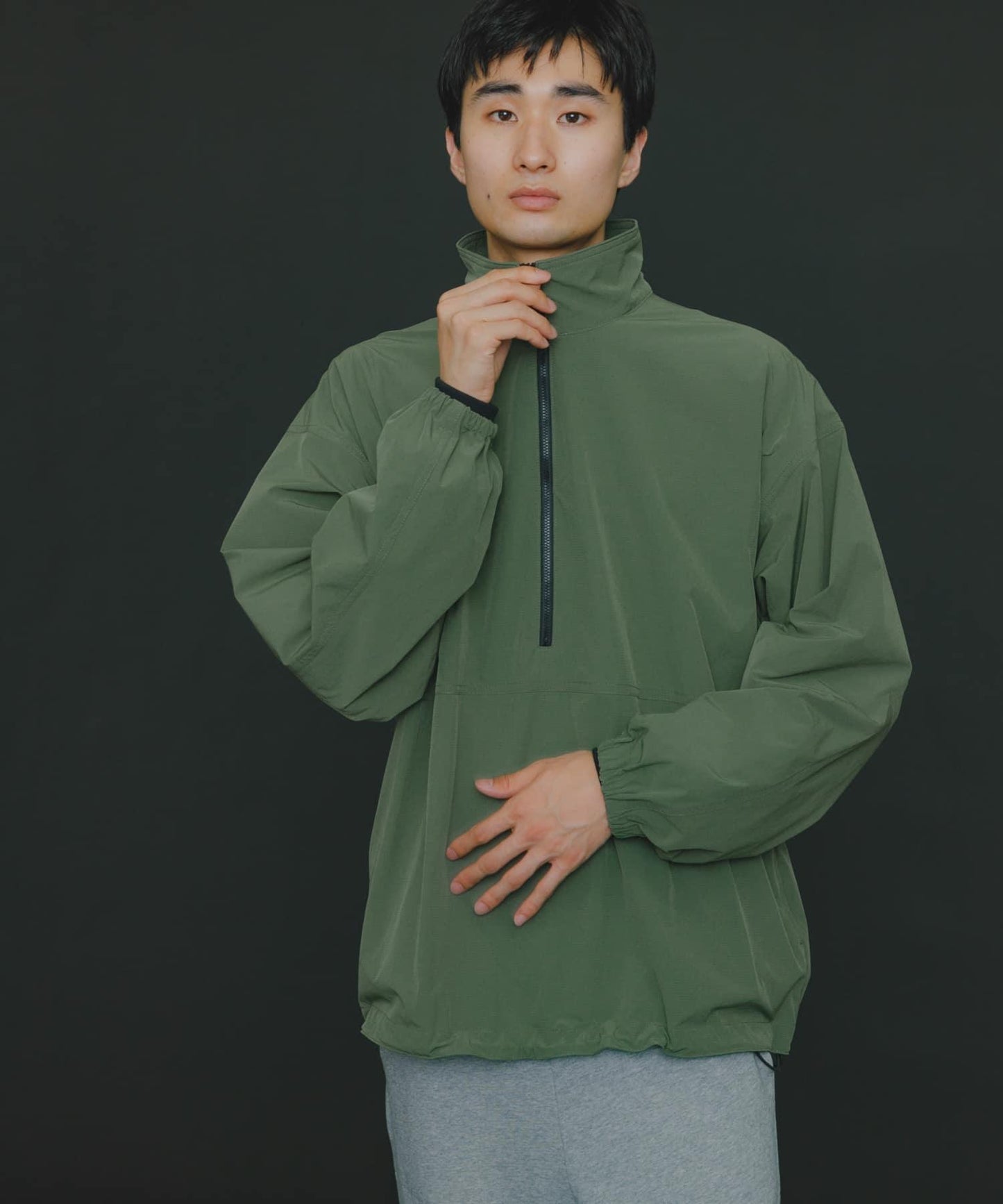 『中性款』Uiscel 4向彈力套頭衫