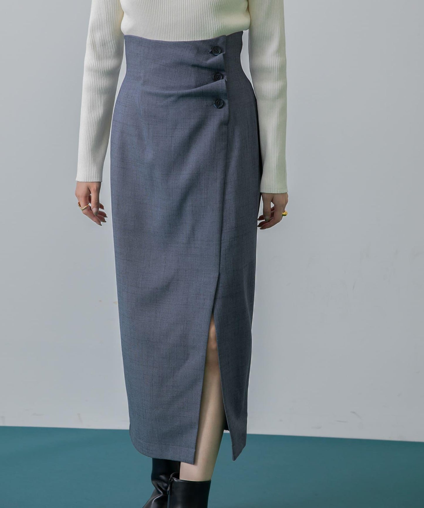 紐扣裝飾半身裙