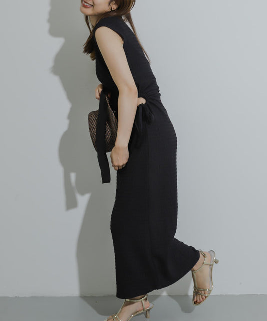 側邊開衩提花連衣裙