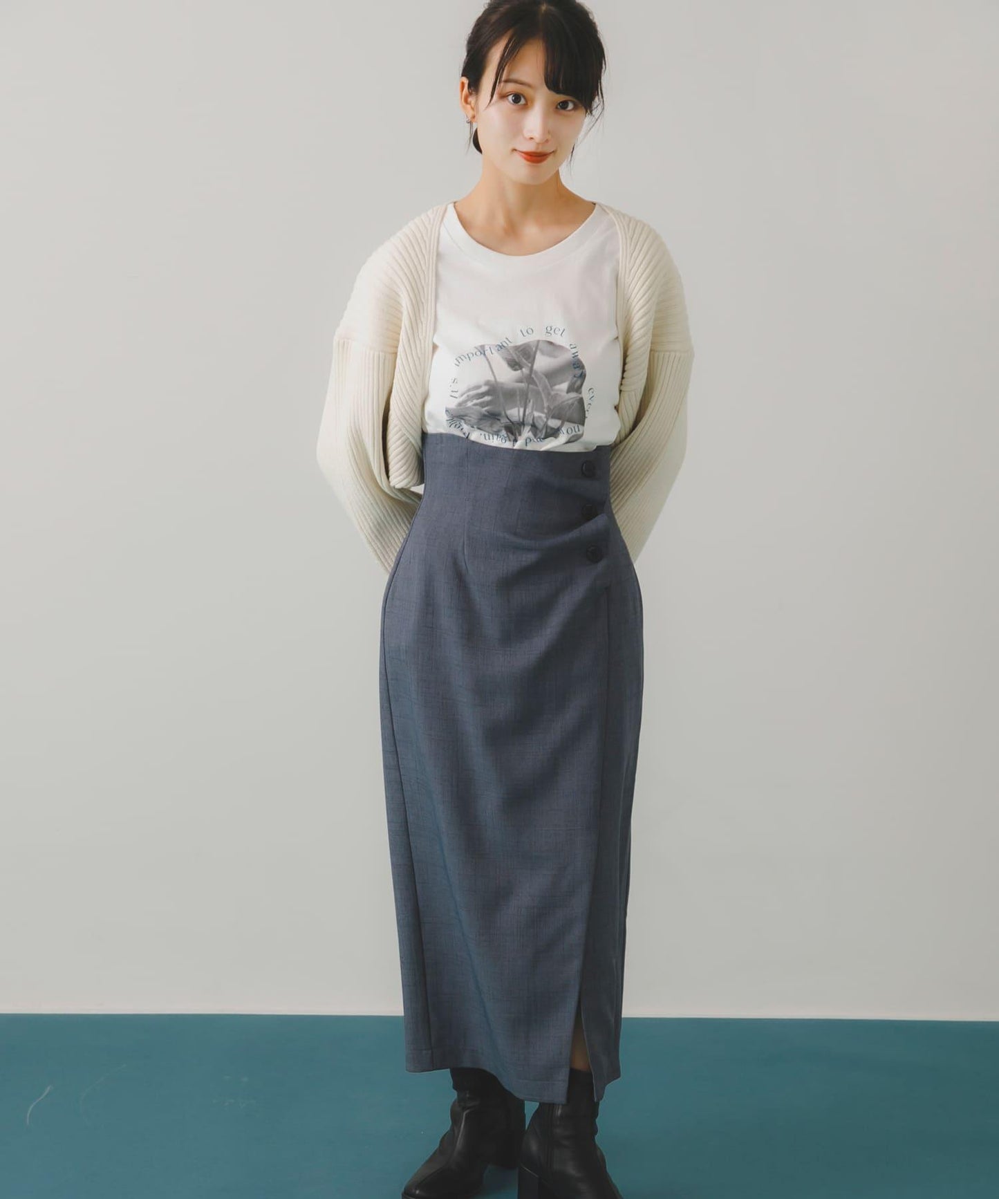 紐扣裝飾半身裙