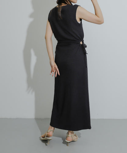 側邊開衩提花連衣裙