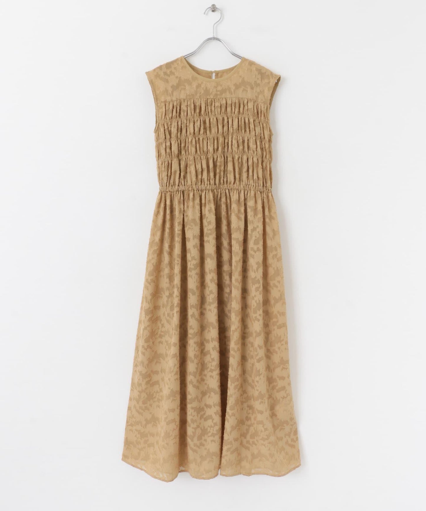 收腰褶皺無袖連衣裙