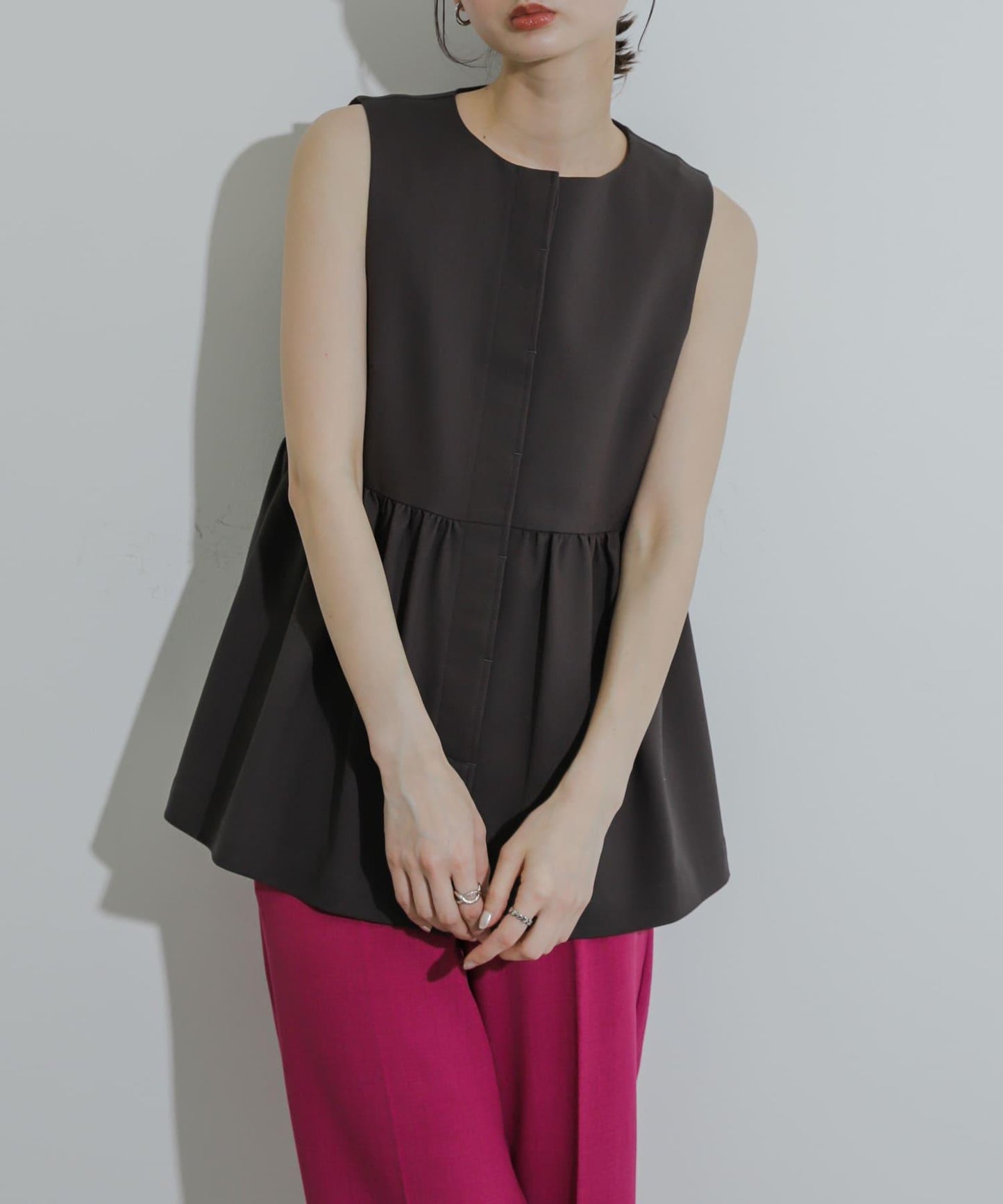 荷葉邊荷葉下襬馬甲