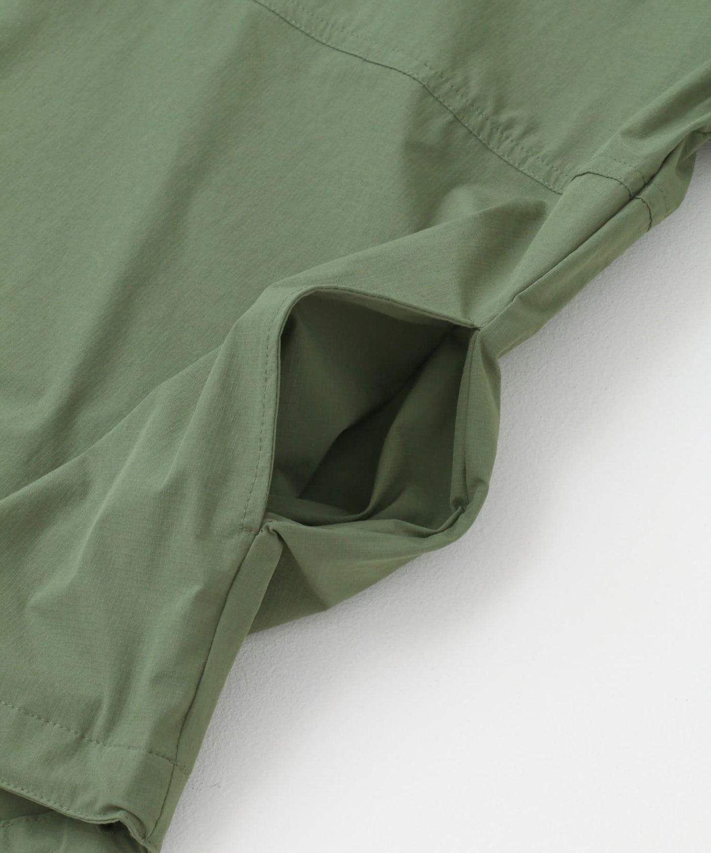 『中性款』Uiscel 4向彈力套頭衫