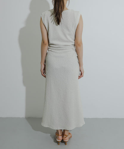 側邊開衩提花連衣裙