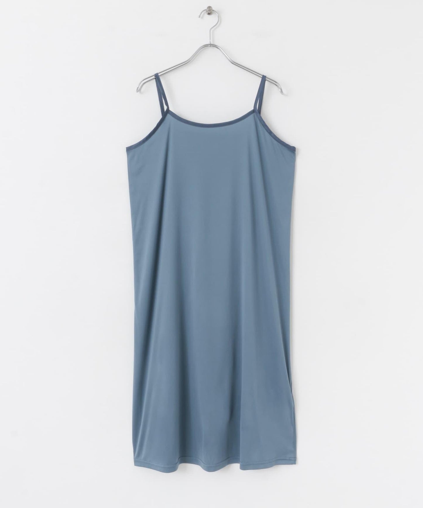 收腰褶皺無袖連衣裙