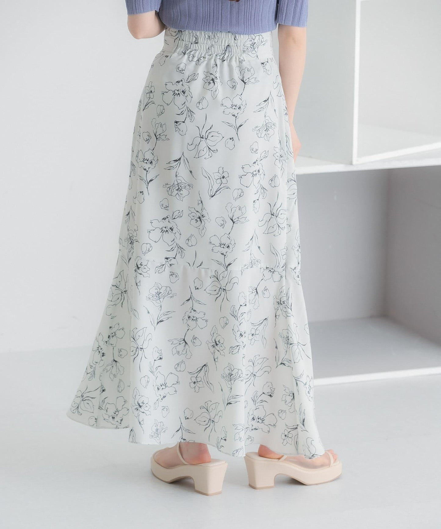 花卉印花荷葉邊半身裙