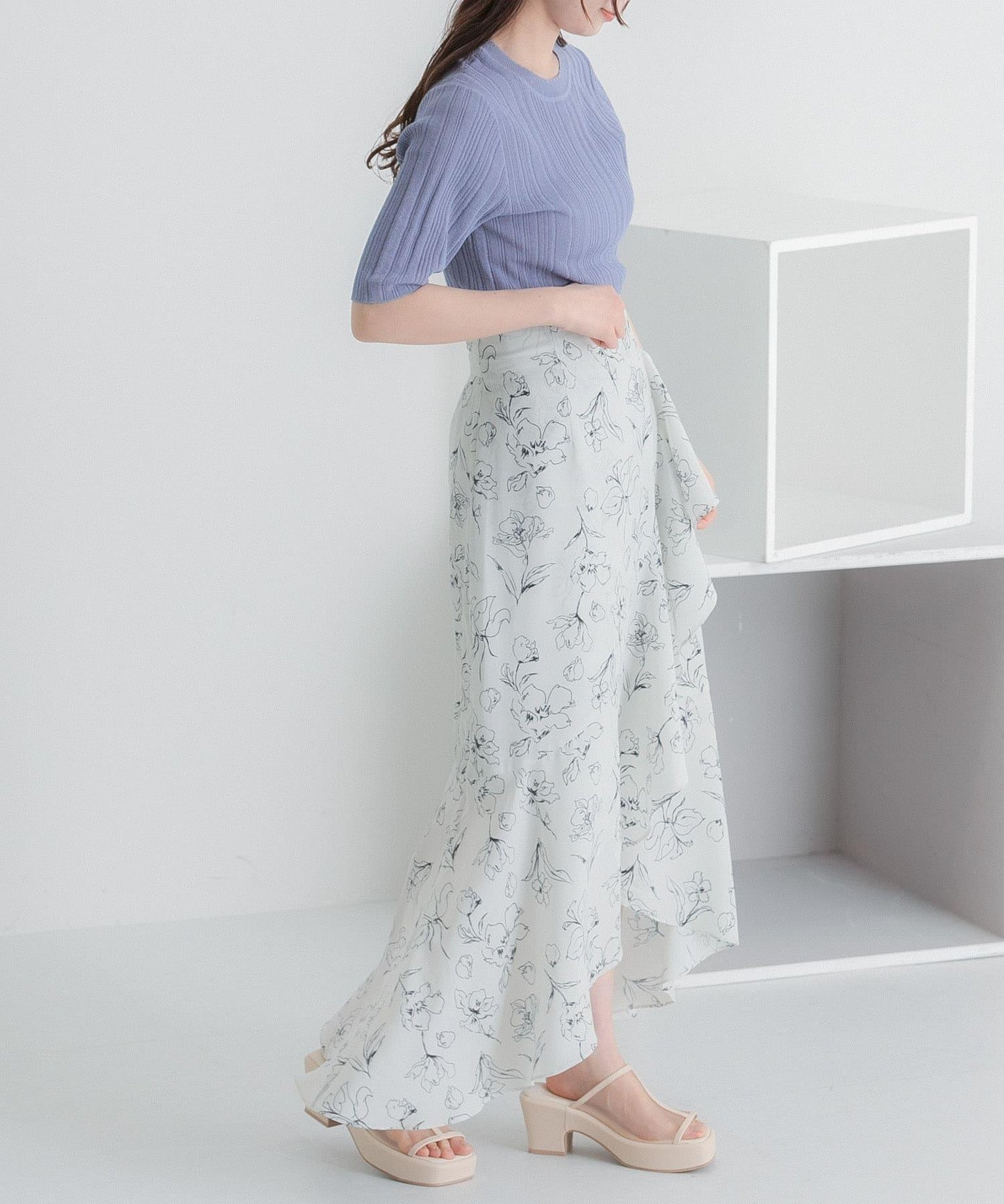 花卉印花荷葉邊半身裙