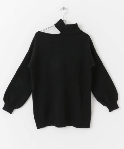 不對稱一字肩寬鬆針織衫