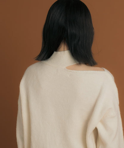 不對稱一字肩寬鬆針織衫