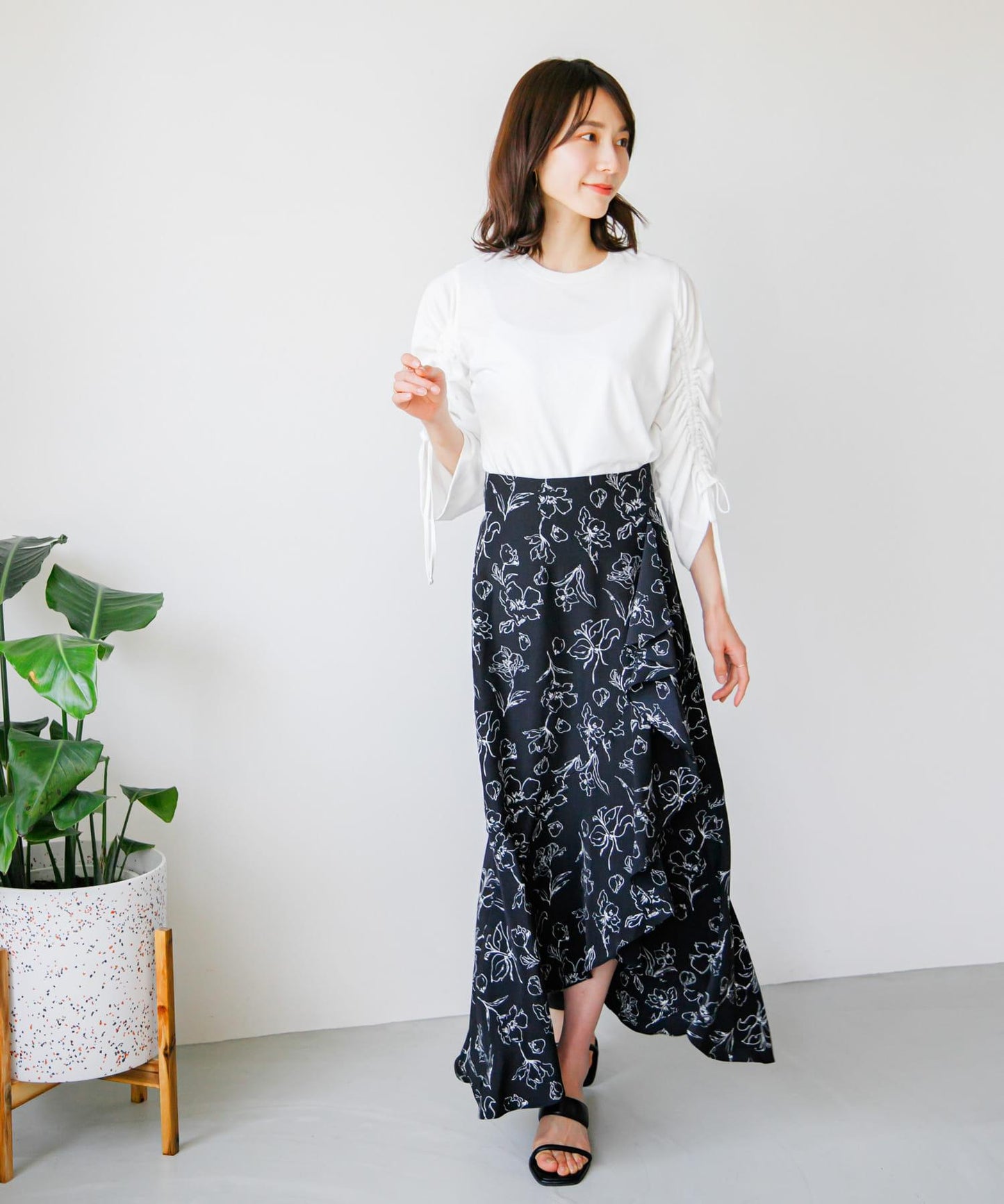 花卉印花荷葉邊半身裙