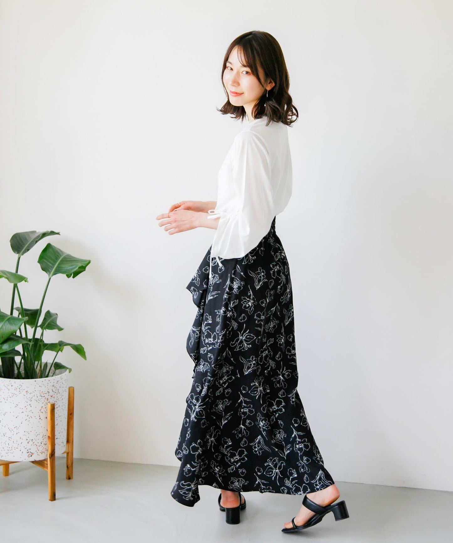 花卉印花荷葉邊半身裙