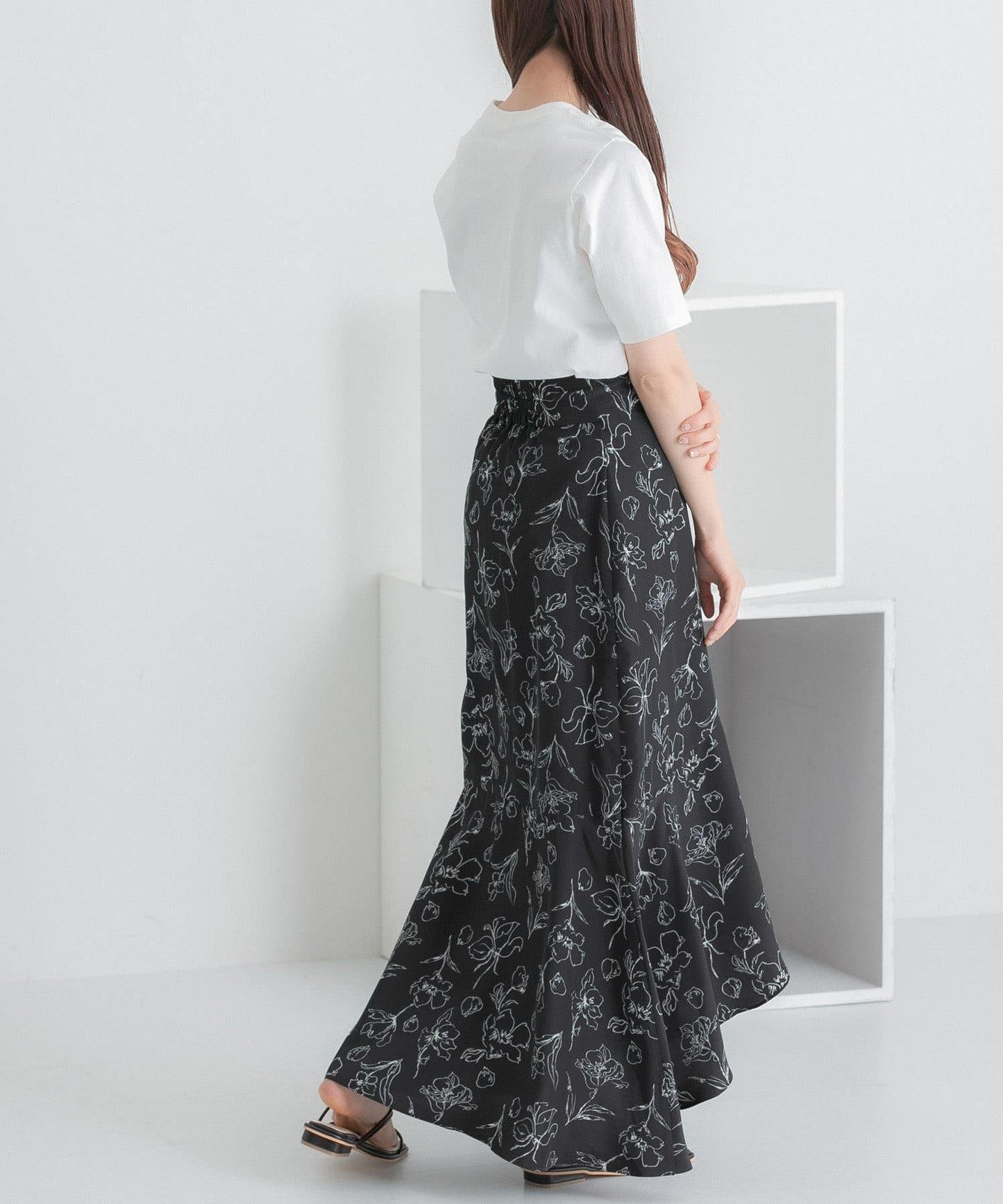 花卉印花荷葉邊半身裙