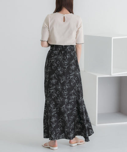 花卉印花荷葉邊半身裙