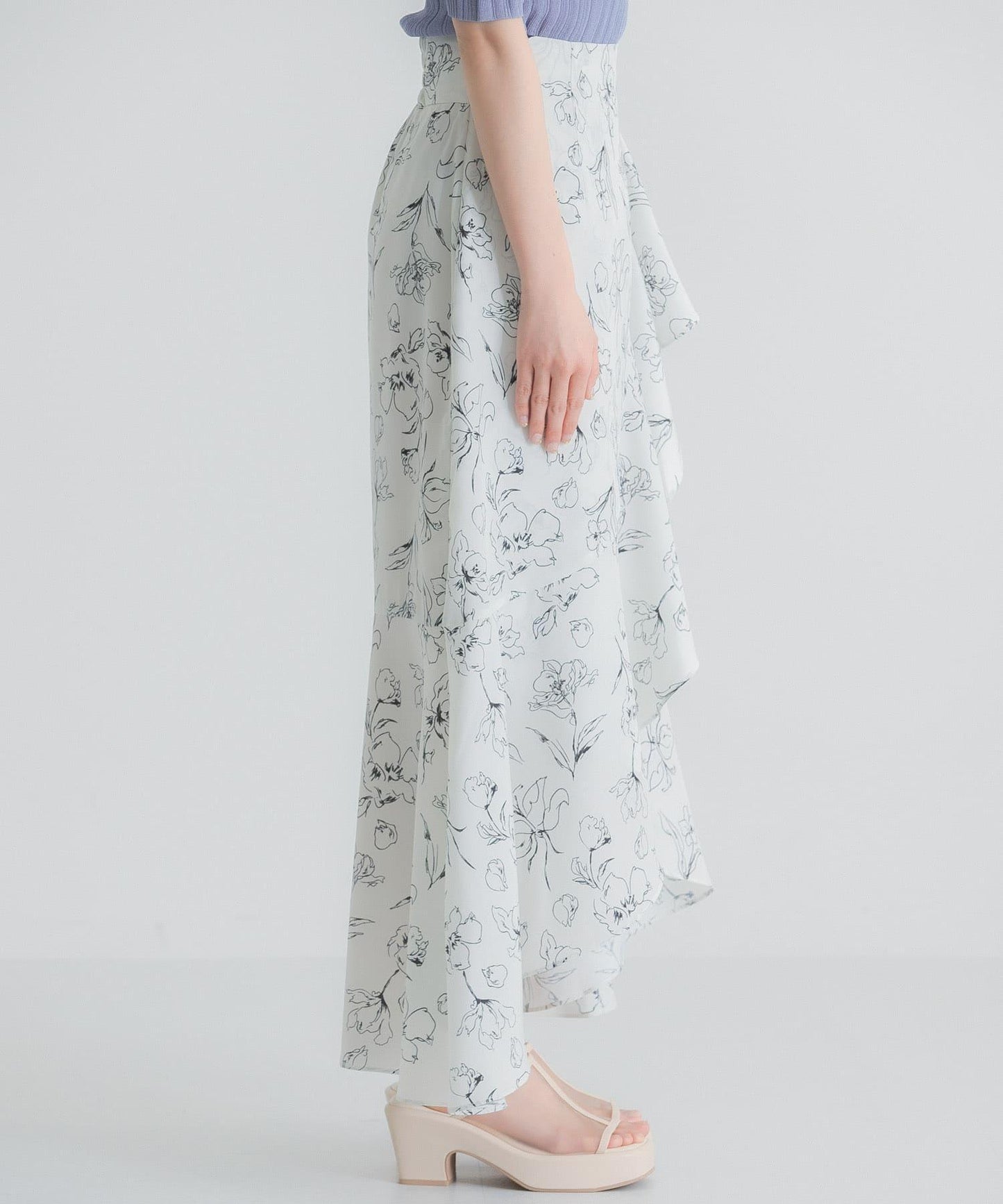 花卉印花荷葉邊半身裙