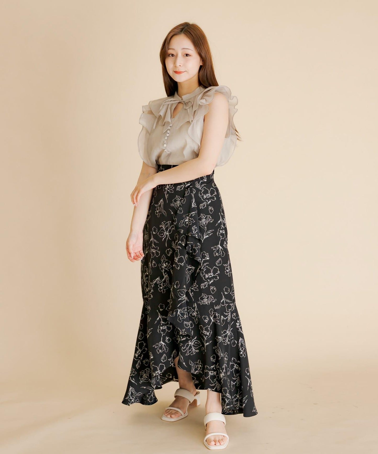 薄紗荷葉邊襯衫