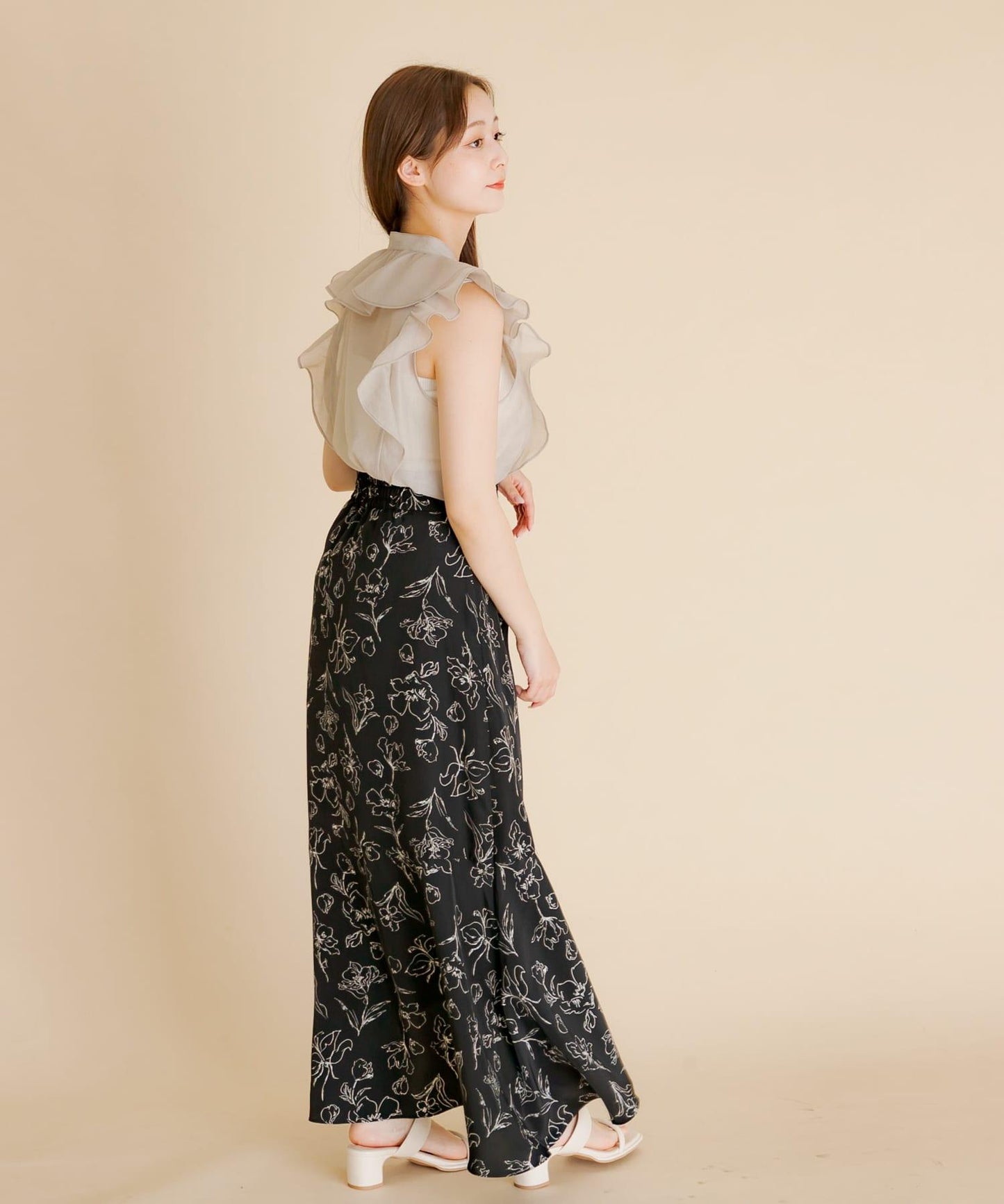 薄紗荷葉邊襯衫