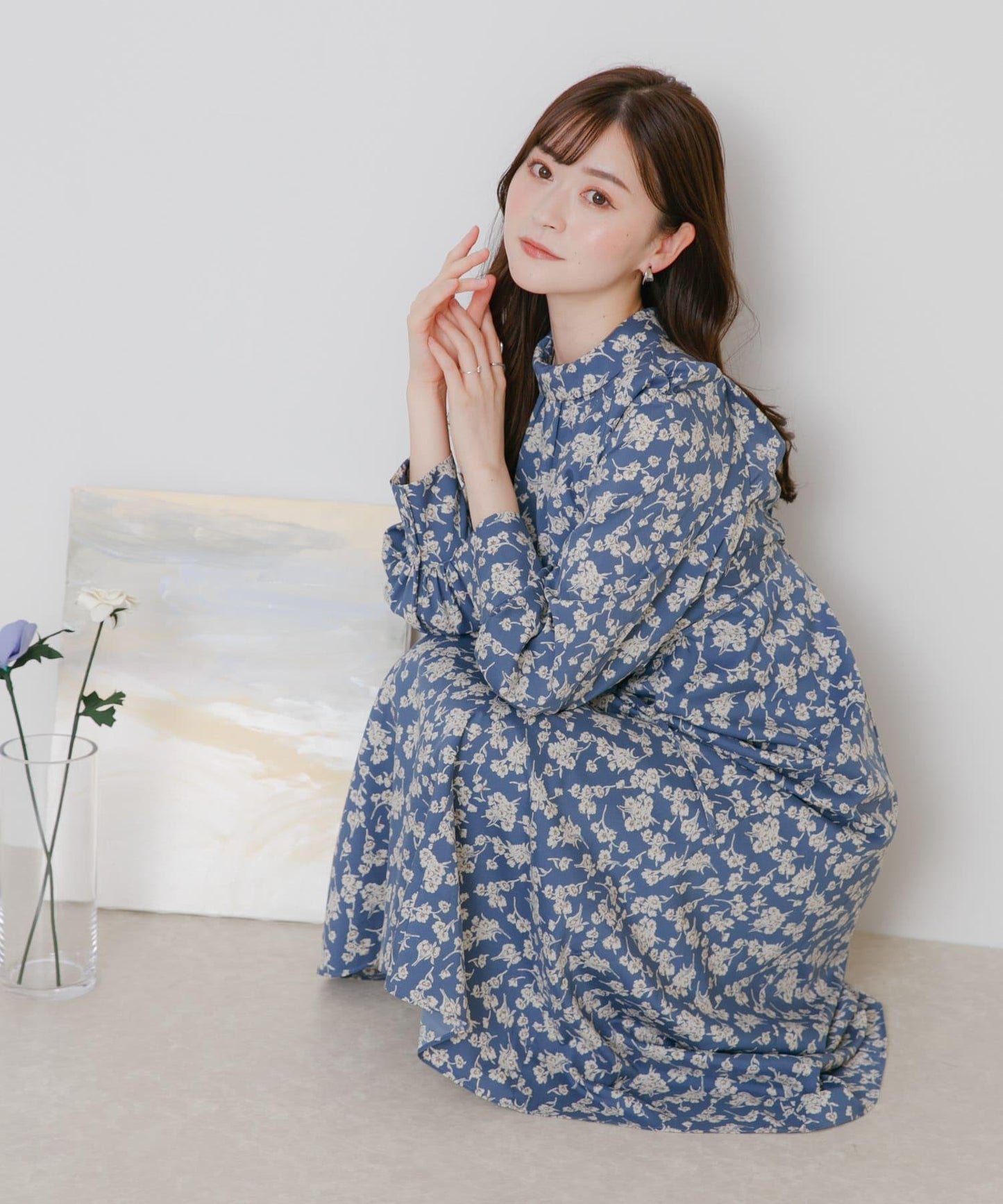 背部設計花卉連衣裙