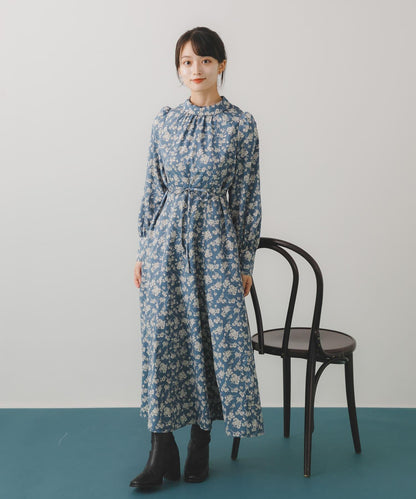 背部設計花卉連衣裙