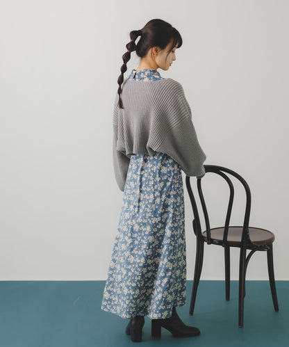 背部設計花卉連衣裙