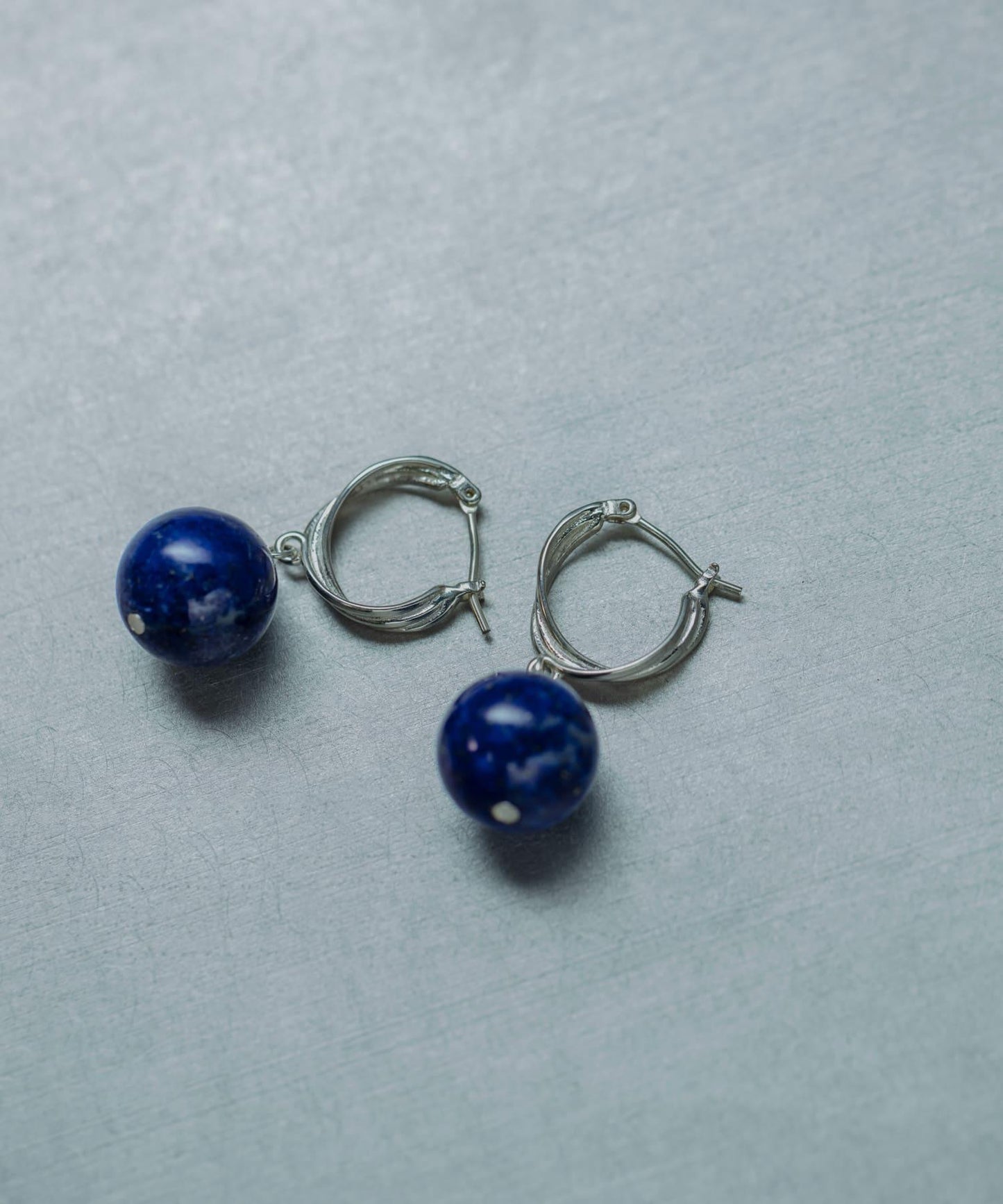 SMELLY 青金石耳釘