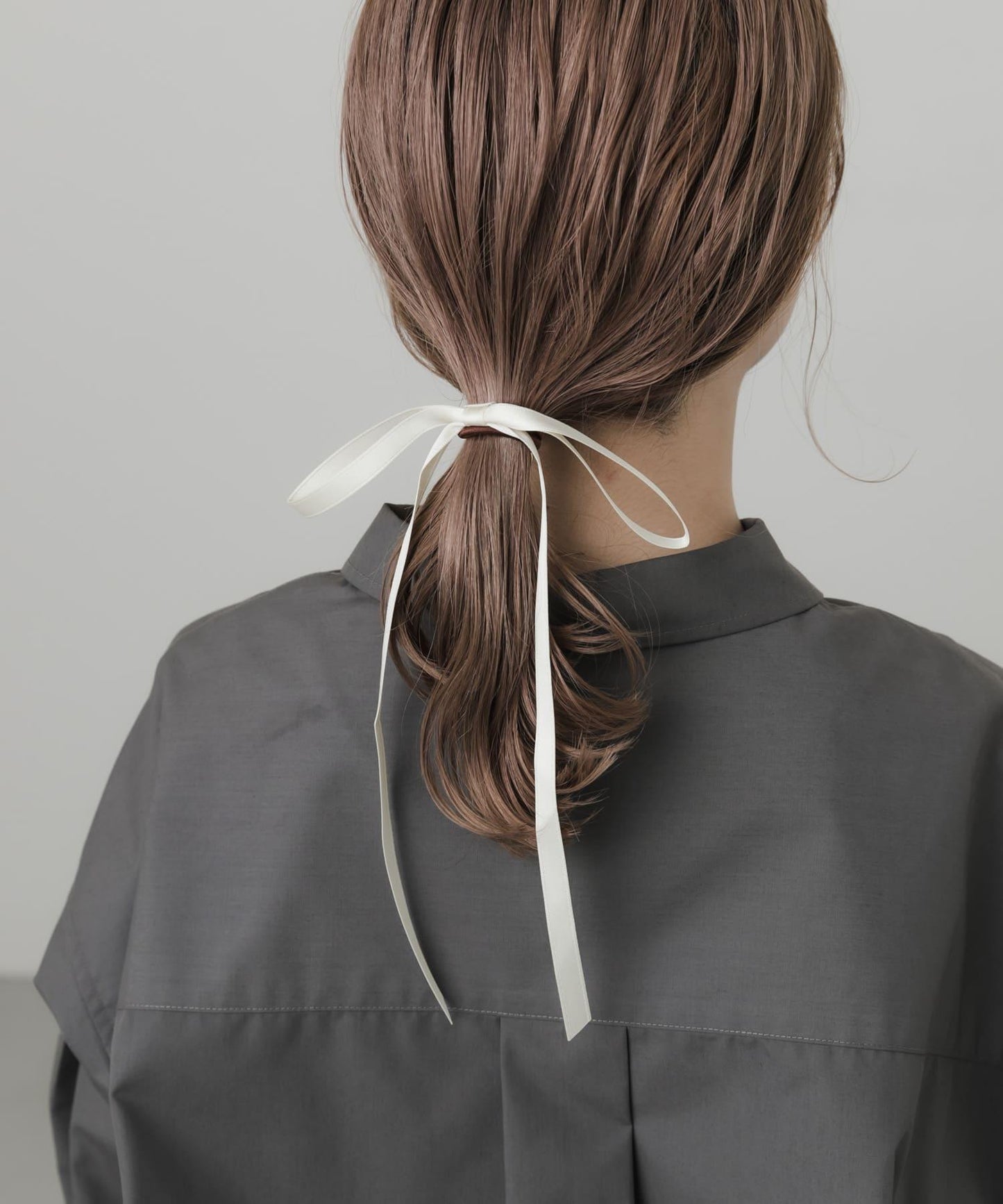 長款緞面蝴蝶結髮圈