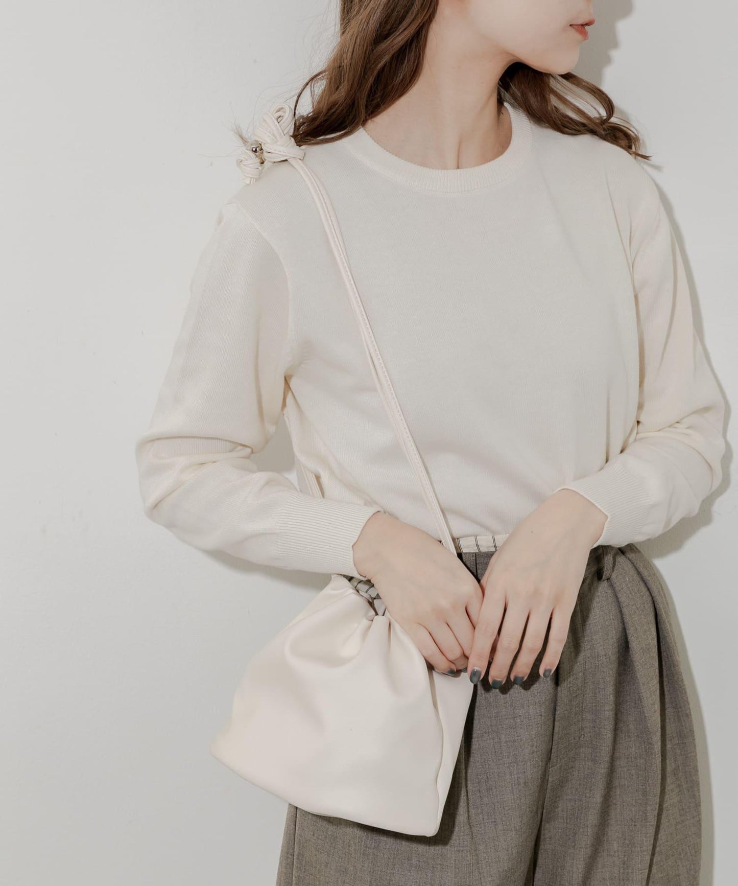 圓形束口單肩包