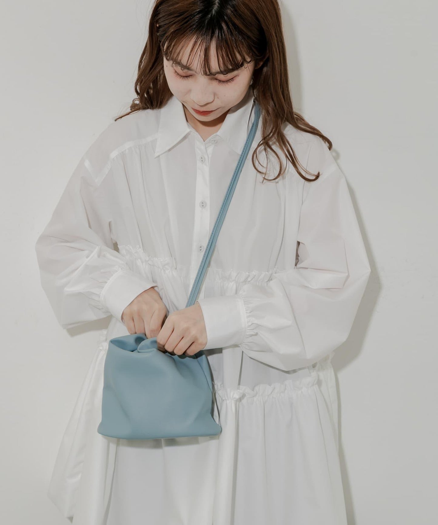 圓形束口單肩包