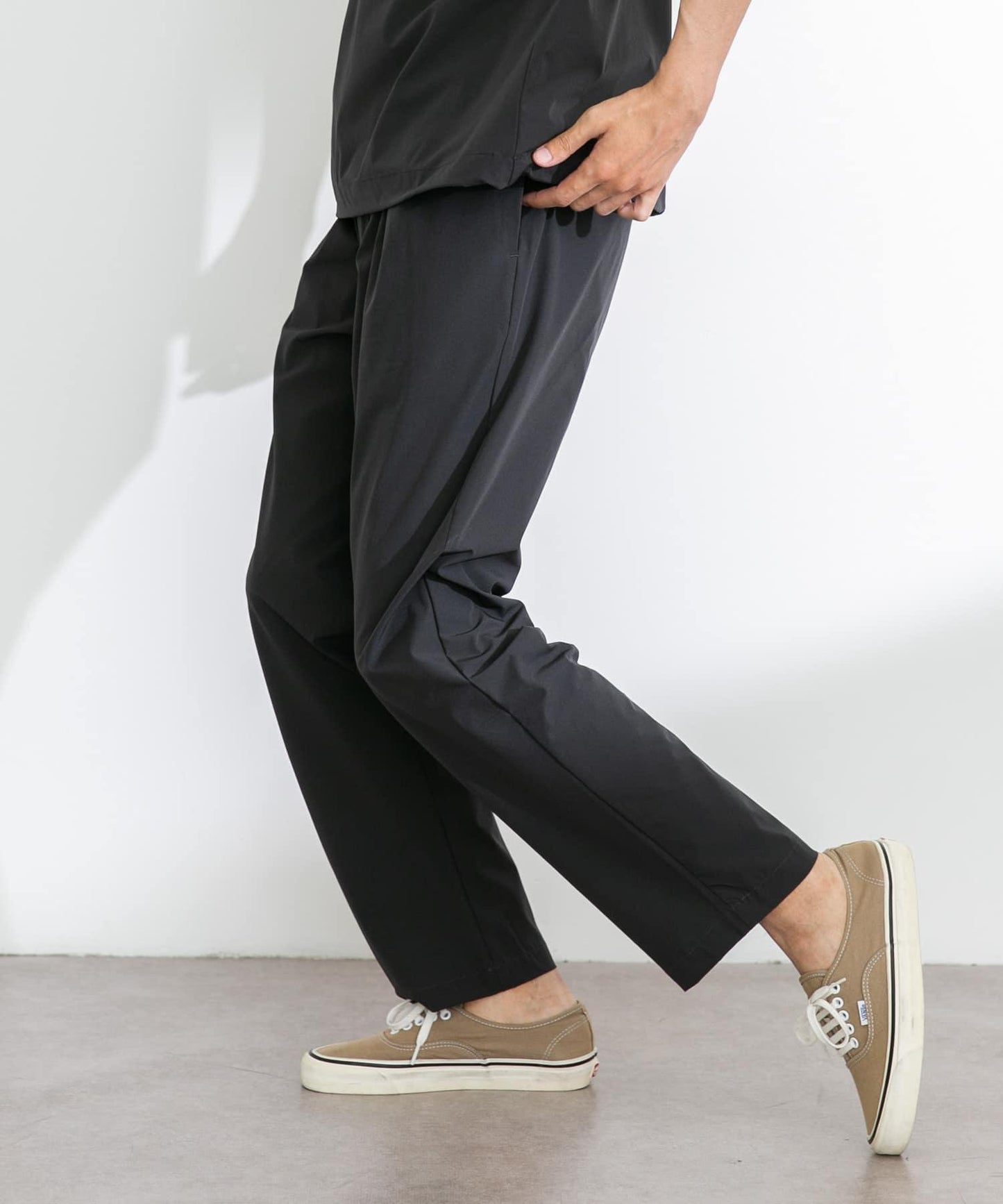 「接觸冷感/吸溼速幹/防紫外線」Breeze Fit休閒褲