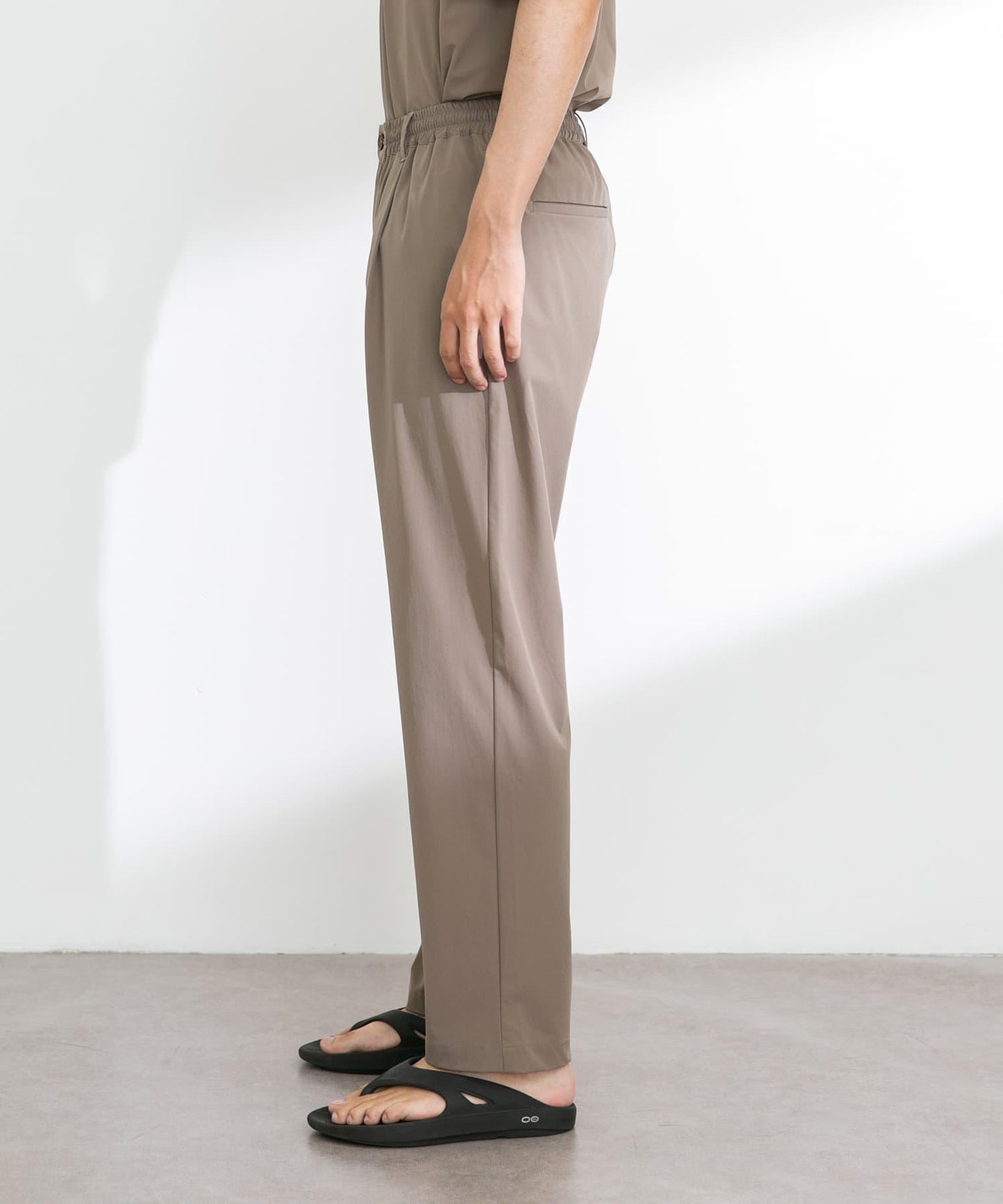 「接觸冷感/吸溼速幹/防紫外線」Breeze Fit休閒褲