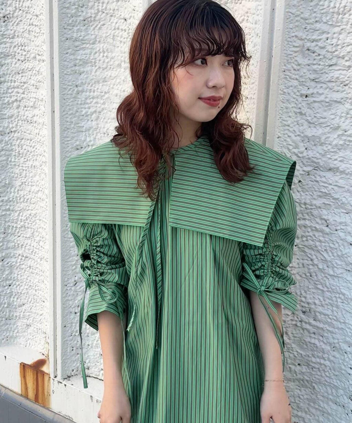 方領套裝條紋連衣裙