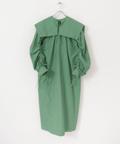 方領套裝條紋連衣裙