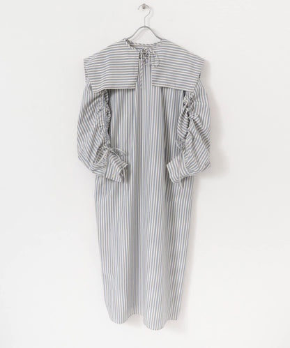 方領套裝條紋連衣裙