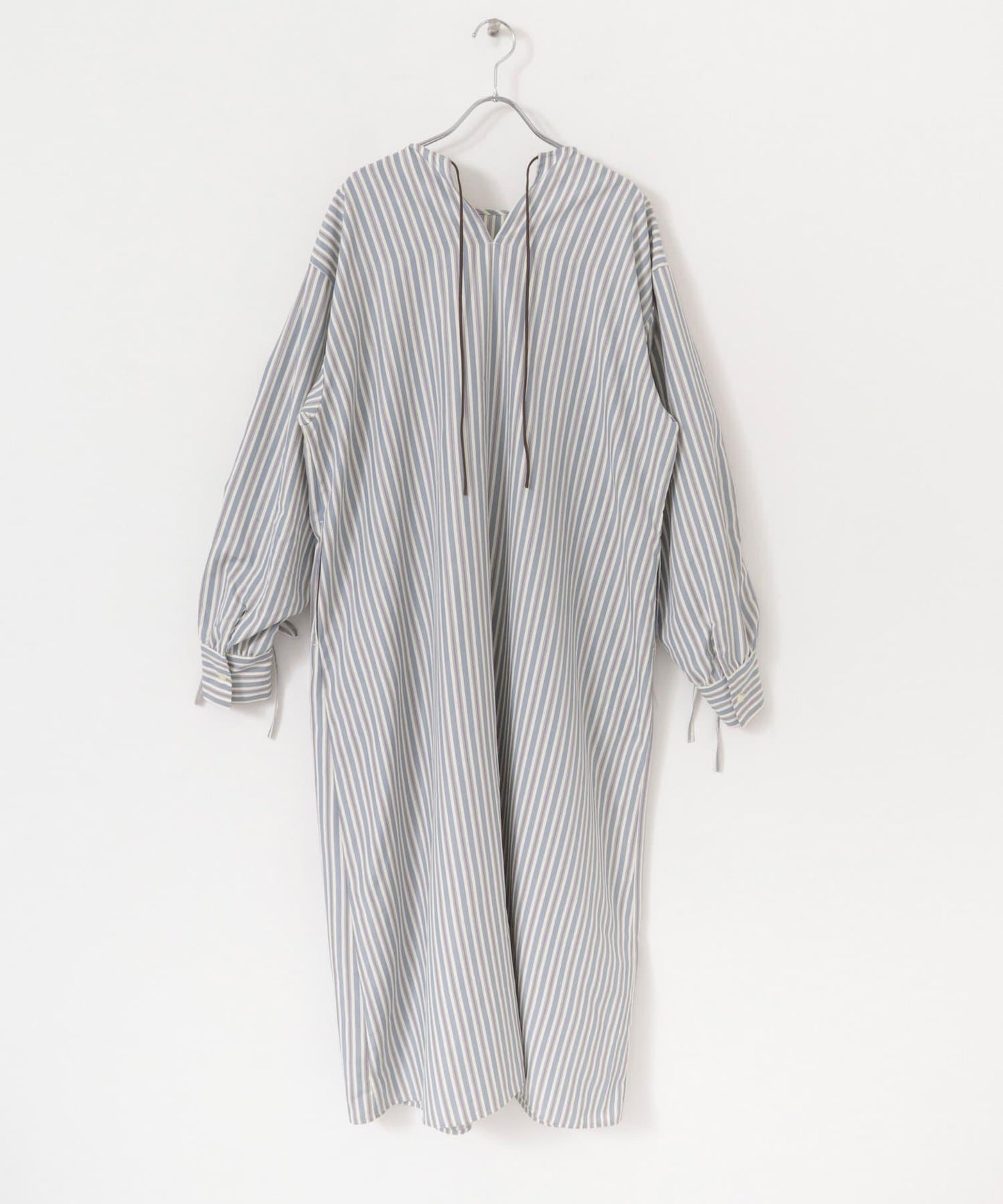 方領套裝條紋連衣裙