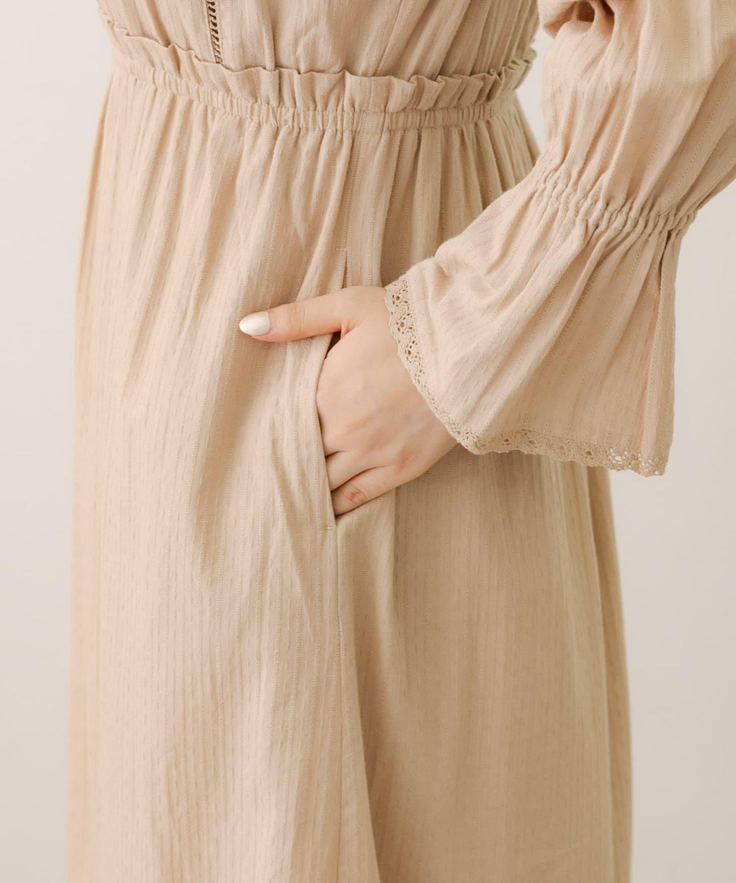 NaokoTakayama聯名荷葉邊連衣裙